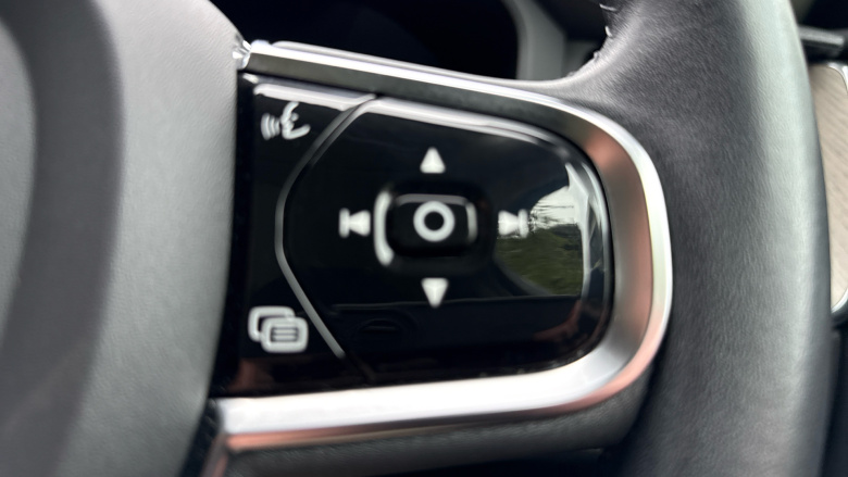 Volvo Xc60 2.0 T6 Recharge PHEV Inscription 5dr AWD Auto Estate